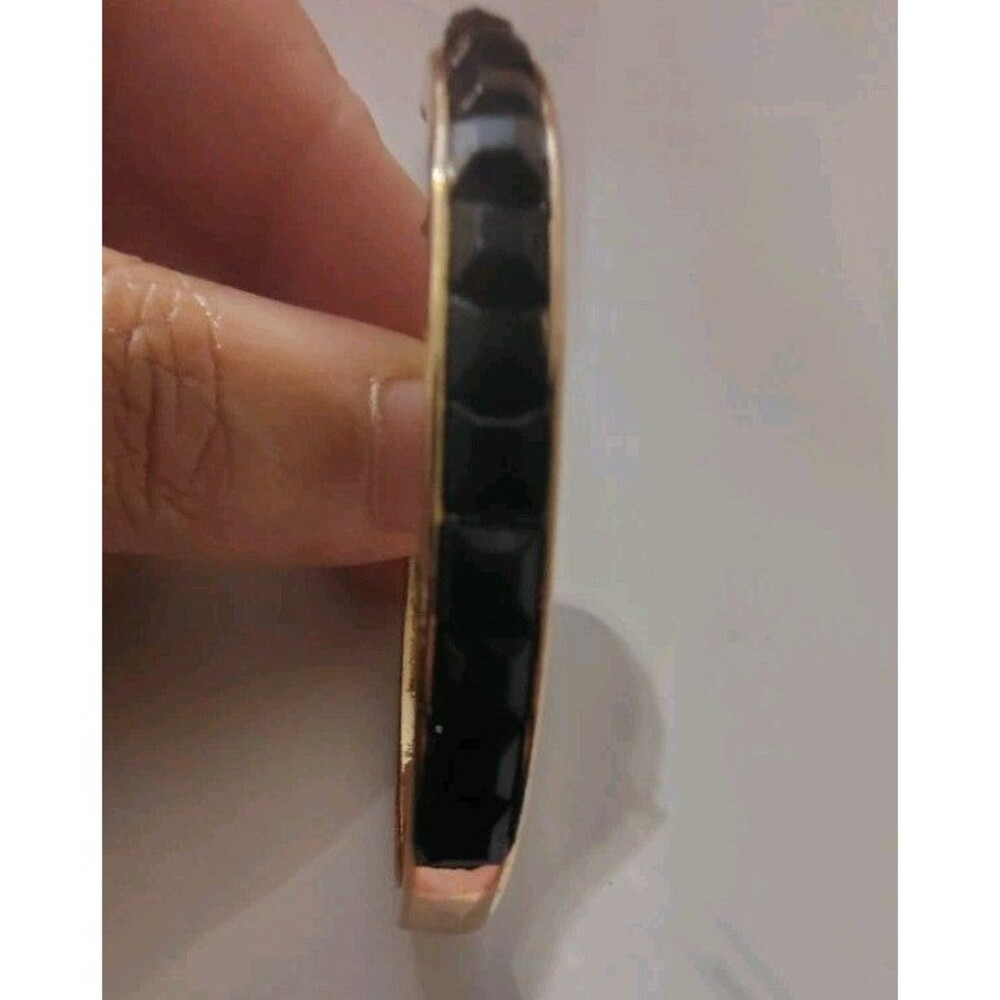 Daisy Fuentes Goldtone Hoop with Black Stone Earrings New - Picture 4 of 5